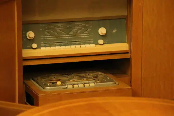 83